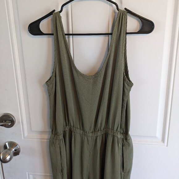 Gap Drapey Twill Culotte Jumpsuit Walden Green Olive Green Size Small - Picture 8 of 14